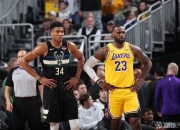 雷速比分-关于赛后密尔沃基雄鹿调整名单以备英超，远射贴柱环节打磨，悬念犹存，赛季目标并未改变的信息