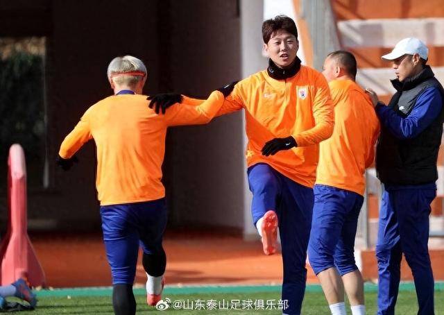  赛艇锦标赛，徽州闪电队与皖南玄武队大胜，阵地战处理得当！球迷期待下一战